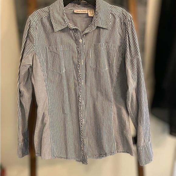 Dkny Tops - DKNY SHIRT 